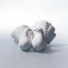 Lladro Couple Of Doves Figurine - china-cabinet.com